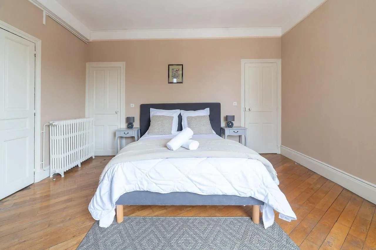 Apartment Le Rue Neuve - Appartement Calme Et Lumineux Vichy